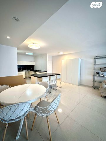 דירה, יחיאל דב דרזנר, רמת אביב ג', תל אביב יפו