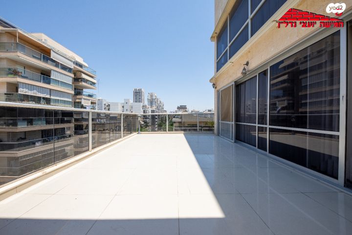 דופלקס, רמב"ם, רמב"ם, ראשון לציון