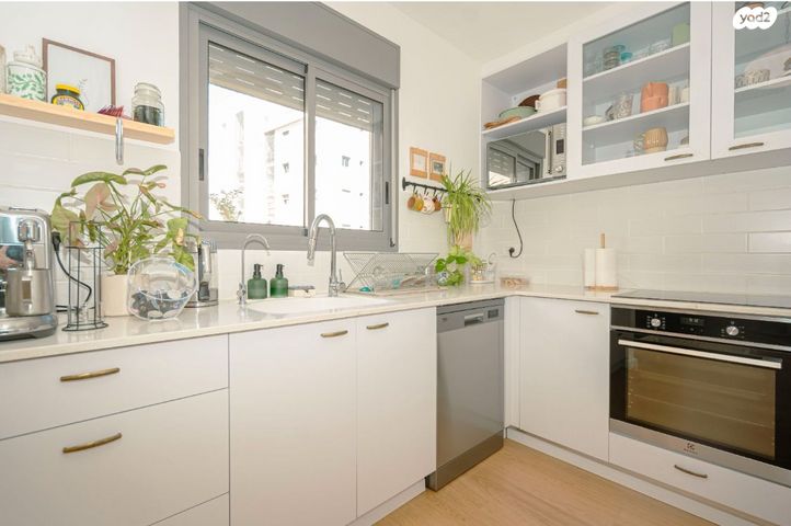 דירה, רעות, חריש