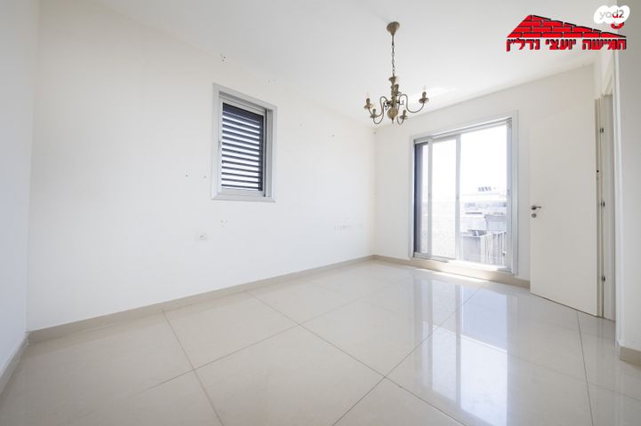 דופלקס, רמב"ם, רמב"ם, ראשון לציון