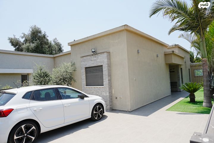 דו משפחתי, רמת דוד