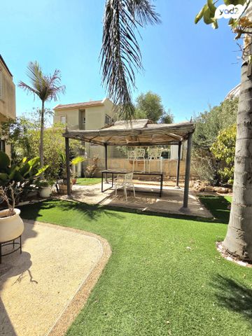 דו משפחתי, באר שבע