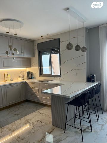 דירה, הסיבים, פסגת הדר / נווה עוז הירוקה, פתח תקווה