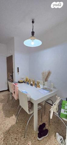 דירה, השרון, רסקו א', חולון