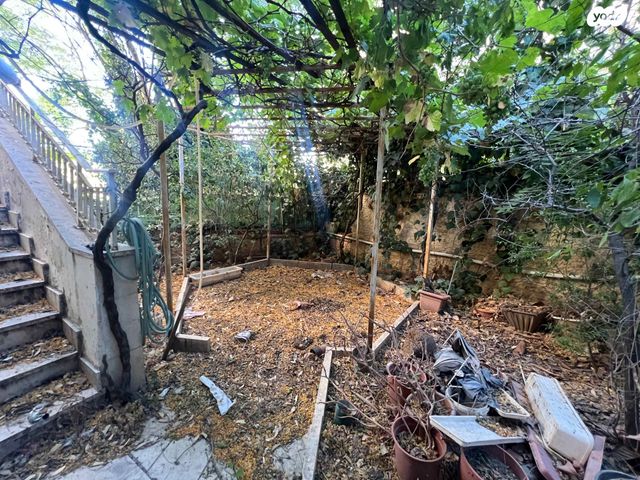 דירת גן, אליהו בית צורי, ארמון הנציב, תלפיות מזרח, ירושלים