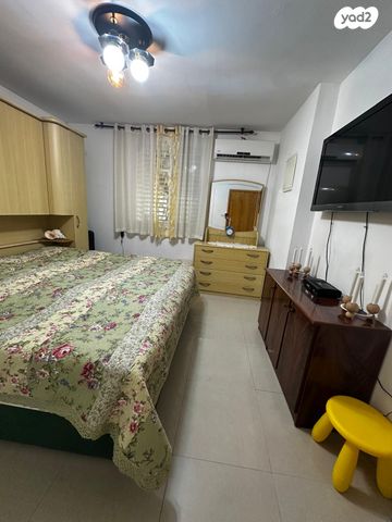 דו משפחתי, משעול האלה, קציר, קציר