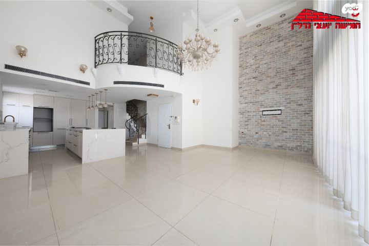 דופלקס, רמב"ם, רמב"ם, ראשון לציון