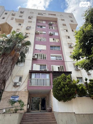 דירה, הרב זוארץ פריג'ה, נאות גנים, נתניה