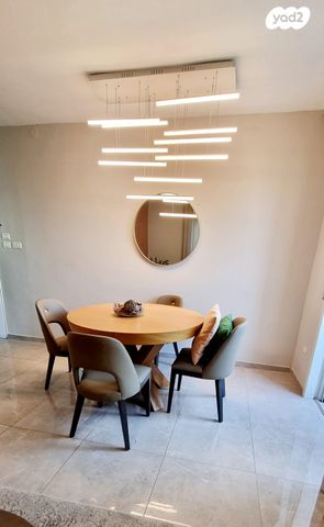 דירה, מצפה נבו, מעלה אדומים