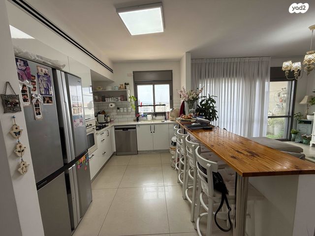 דירה, סביון 7, הפרחים, חריש