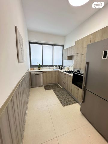 דירה, עוזיאל 120, תל גנים, רמת גן