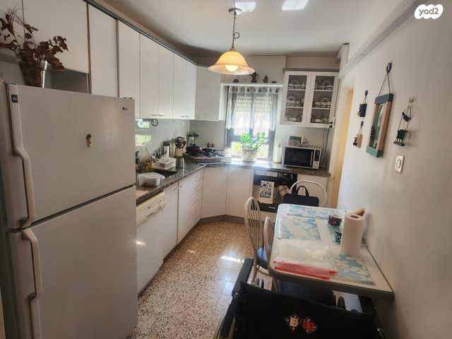 דירה, חטיבת גבעתי, פסגת זאב, ירושלים