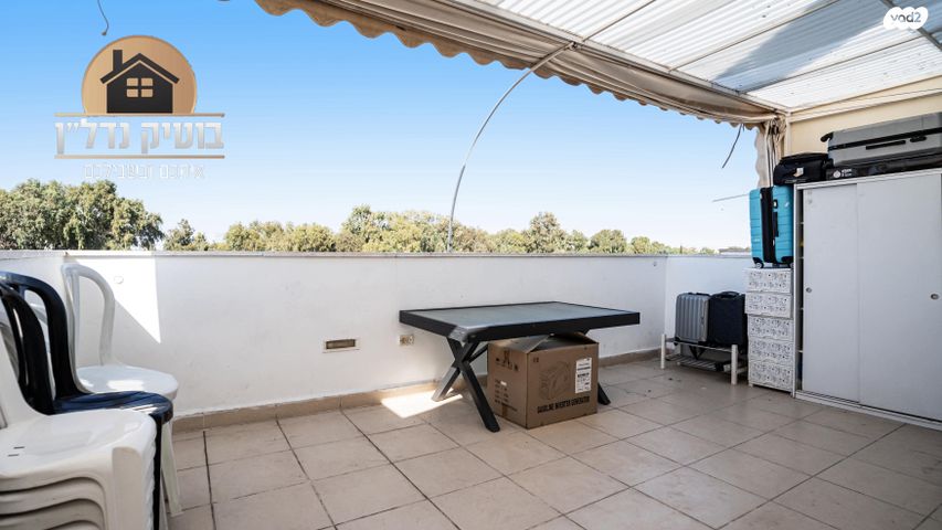 גג/ פנטהאוז, ירמיהו 17, נאות יהודית ונווה ארזים, חולון