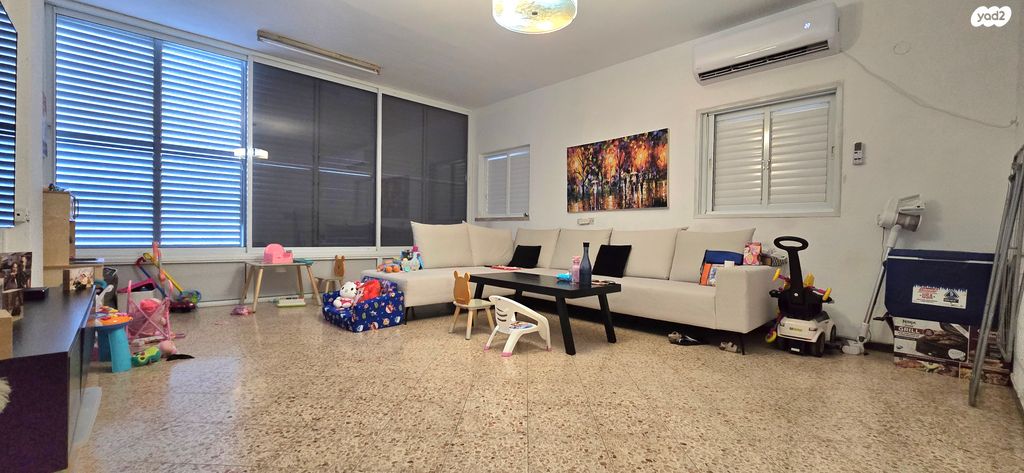 דירה, השרון, רסקו א', חולון