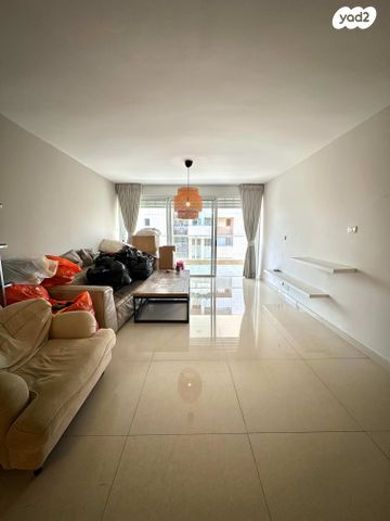 דירה, יחיאל דב דרזנר, רמת אביב ג', תל אביב יפו