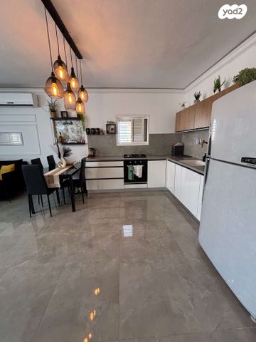 דירה, צ"ג בנות, ראשון לציון