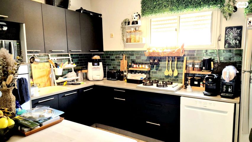 דירה, המסילה, פרדס חנה כרכור