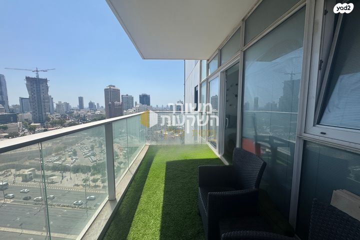 דרך מנחם בגין 144