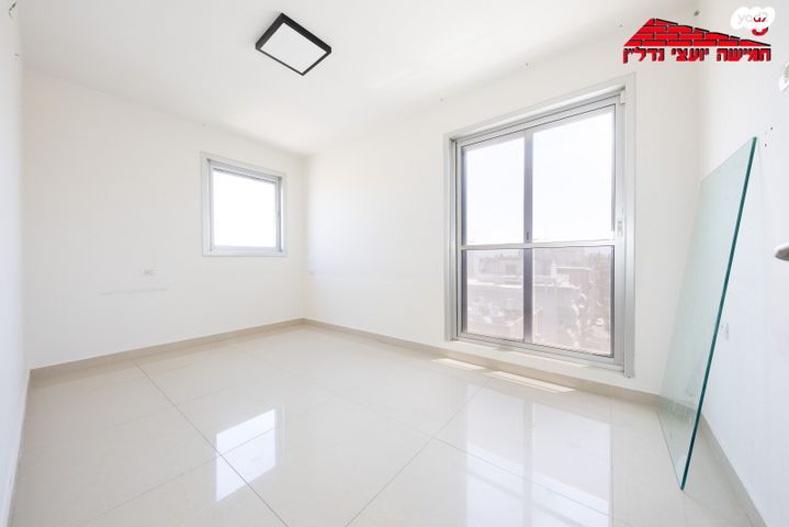 דופלקס, רמב"ם, רמב"ם, ראשון לציון