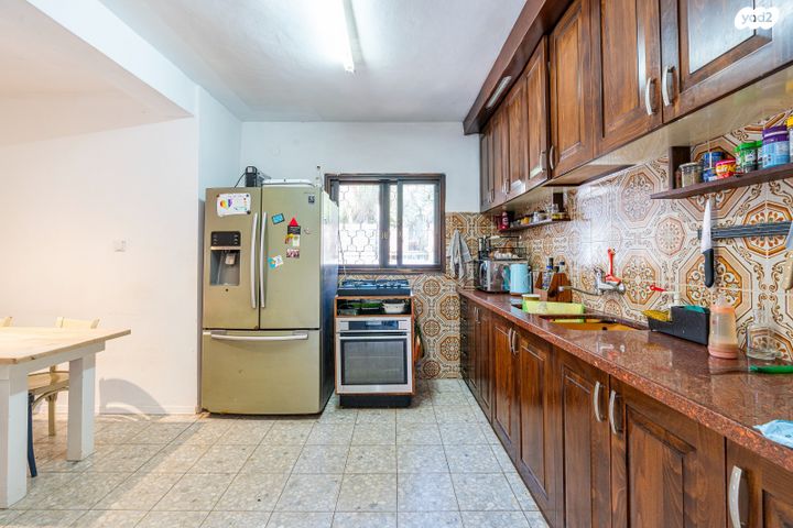 דו משפחתי, פרדס חנה כרכור