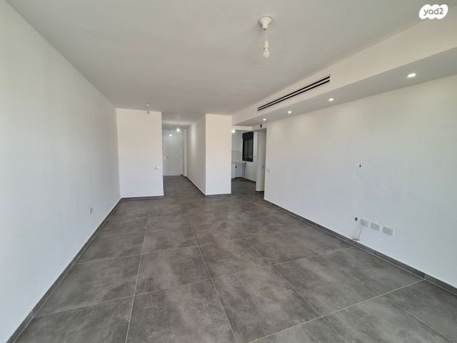 דירה, אגמית, חורשת נח, אופקים