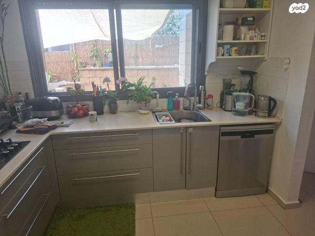 דירת גן, מאשה ודב סקיבין, כפר סבא הירוקה, כפר סבא