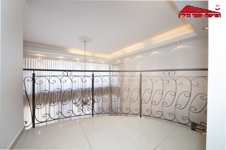 דופלקס, רמב"ם, רמב"ם, ראשון לציון