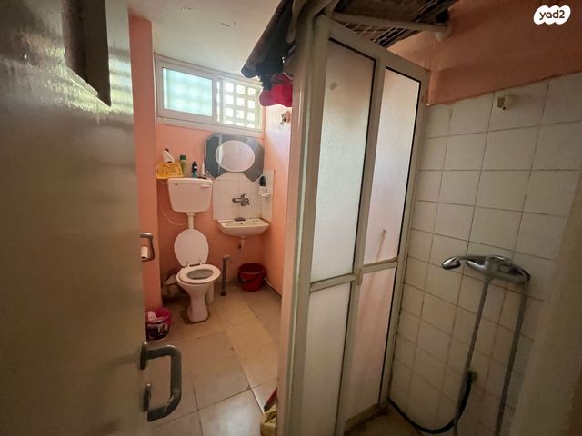 דירה, אלי כהן, שרת, לוד