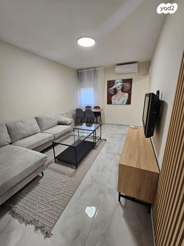 גיורא יוספטל 28