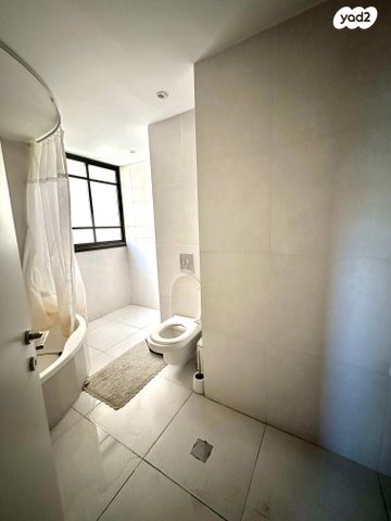 דירה, יחיאל דב דרזנר, רמת אביב ג', תל אביב יפו