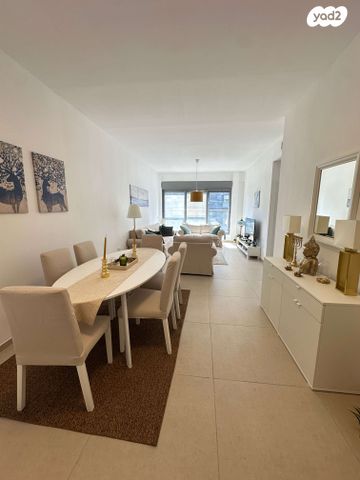 דירה, עוזיאל 120, תל גנים, רמת גן