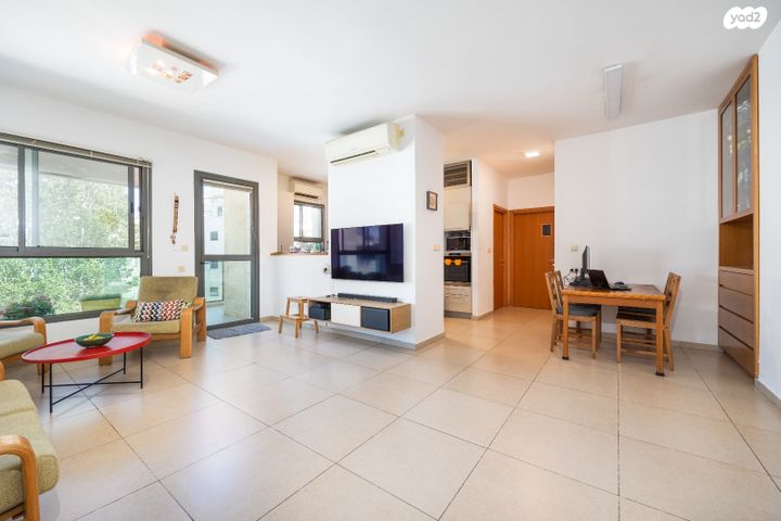 דירה, ניסן הרפז, בית הכרם, רמת בית הכרם, ירושלים