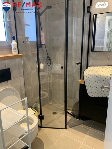 דירת גן, שדרות