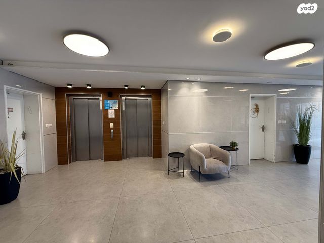 דירה, סביון 7, הפרחים, חריש