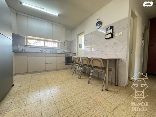 דירה, נהוראי, קטמונים, ירושלים