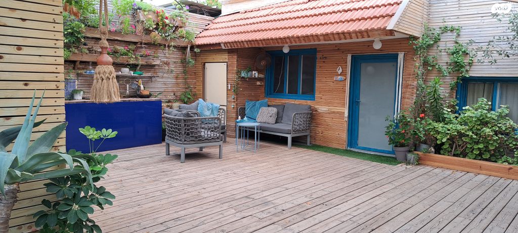 דירת גן, אמנון ותמר 4, שושנת העמקים, שושנת העמקים