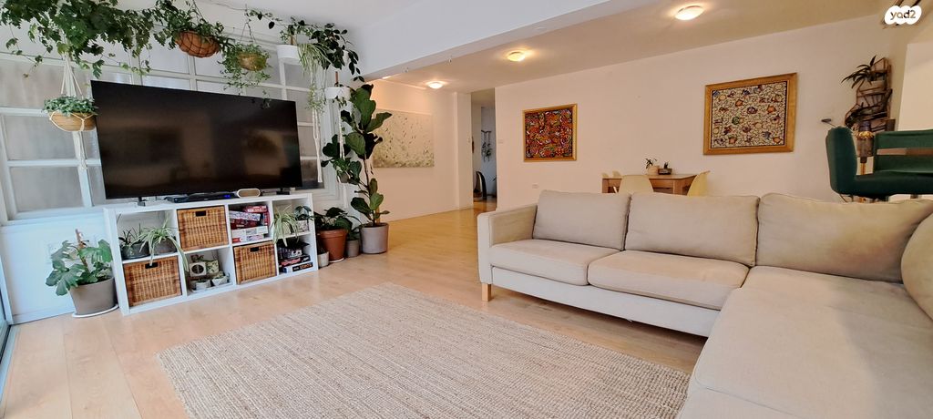 דירת גן, אמנון ותמר 4, שושנת העמקים, שושנת העמקים