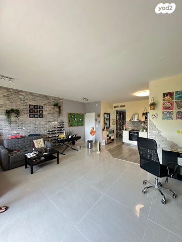 דירה, דרך משה דיין, יד אליהו, תל אביב יפו