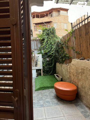 דירה, יבנה, ואדי נסנאס, חיפה