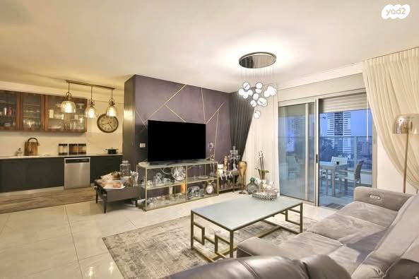 דירה, ש"י עגנון, משכנות האומנים, קרית מוצקין