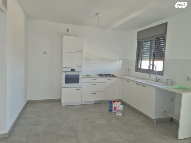 דירה, שקמים ואגמים, אשקלון