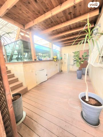 דופלקס, רובע ט"ז, אשדוד