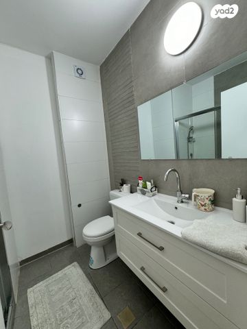 דו משפחתי, עכו