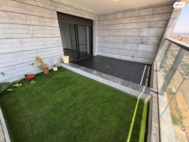 דירה, אור ים, אור עקיבא