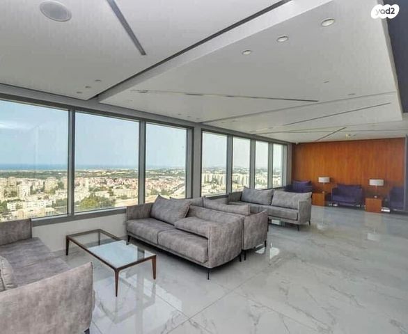 דירה, ש"י עגנון, משכנות האומנים, קרית מוצקין