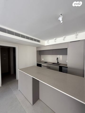 שדרות וושינגטון 29