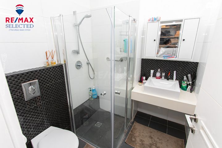 דירה, שדרות אבא חושי 149, סביוני הכרמל, חיפה