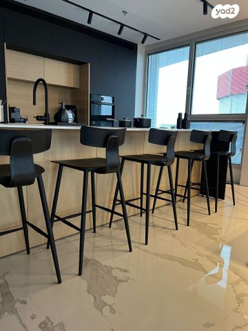 דירה, החשמונאים 100, גני שרונה, קרית הממשלה, תל אביב יפו