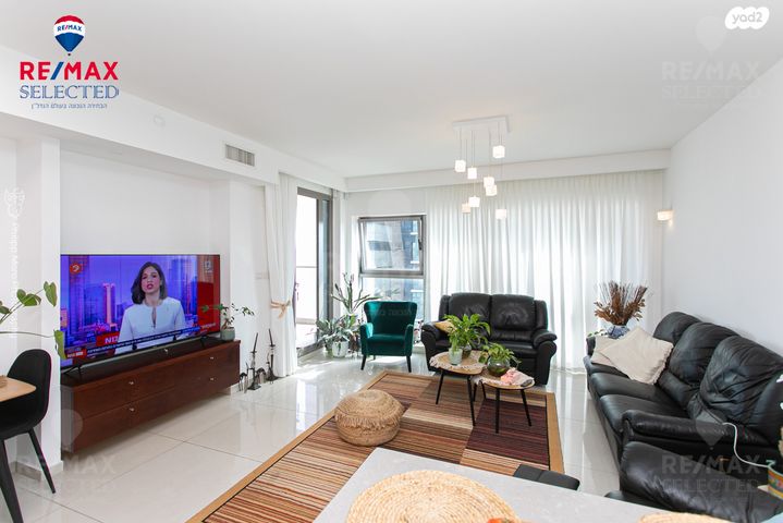 דירה, שדרות אבא חושי 149, סביוני הכרמל, חיפה