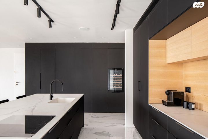 דירה, החשמונאים 100, גני שרונה, קרית הממשלה, תל אביב יפו